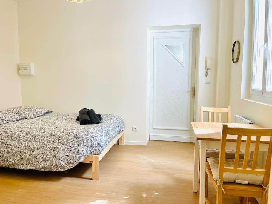 Le Petit Meuble Hyper Centre Apartment ออร์เลออง ภายนอก รูปภาพ